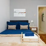 1Quarto Em Copacabana A 400M Da Praia |Br 194/1104